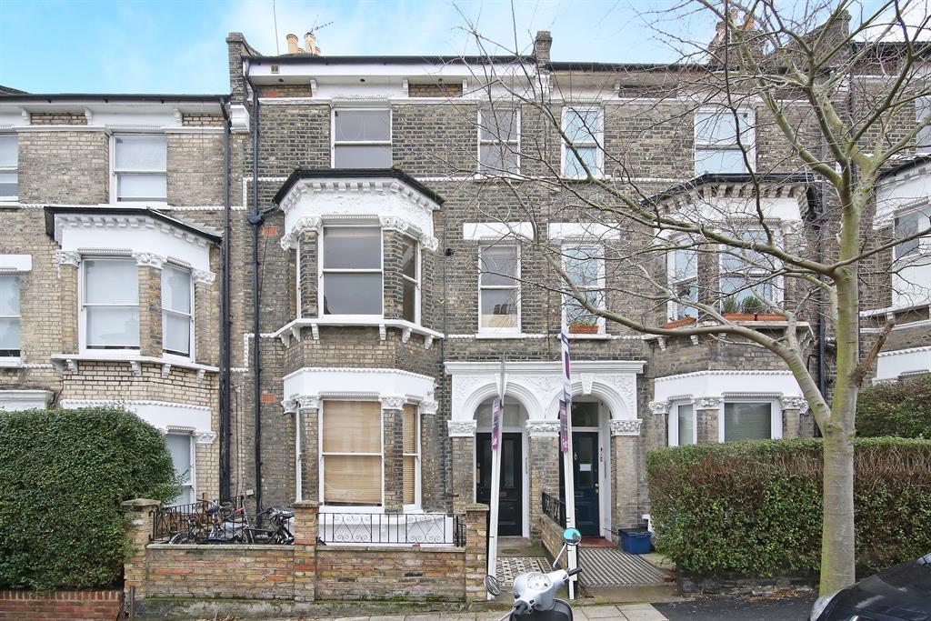 Shenley Road, London, SE5 2 bed flat £1,850 pcm (£427 pw)
