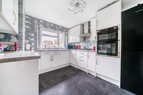 3 bedroom semi-detached house for sale - Canon Close, Rochester
