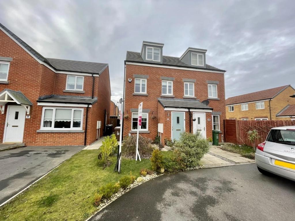 Celandine Gardens, Cuthbert... 3 bed semidetached house £159,950