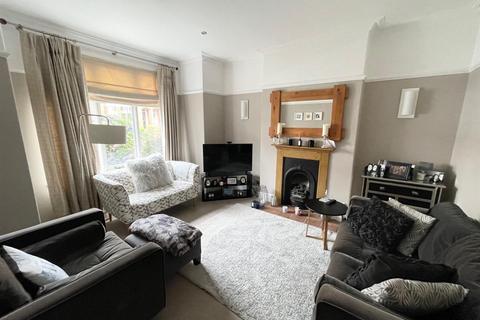 3 bedroom end of terrace house to rent - Leigh Road, Hale