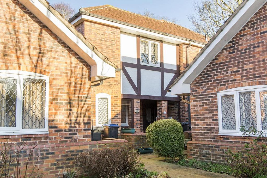 The Hawthorns, Lutterworth 2 bed apartment for sale £149,950