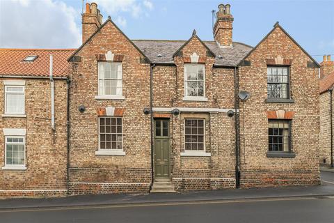 2 bedroom terraced house for sale - 37 Old Maltongate, Malton, North Yorkshire YO17 7EH
