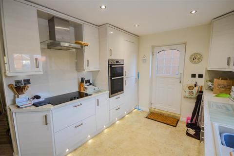 4 bedroom detached house for sale - Lindsey Court, Brotton, Saltburn-By-The-Sea