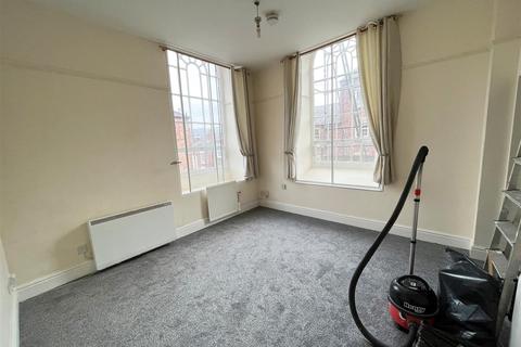 2 bedroom flat to rent - Brunswick Court, Macclesfield