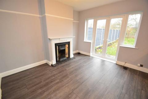 3 bedroom semi-detached house to rent - Macclesfield