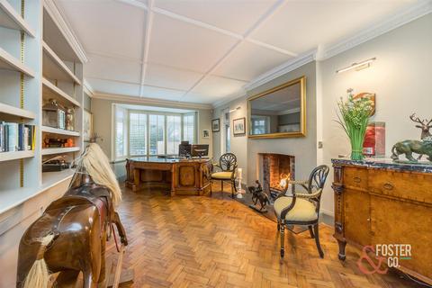 11 First Avenue, Worthing, BN14 9NH