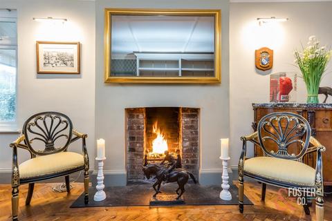 11 First Avenue, Worthing, BN14 9NH