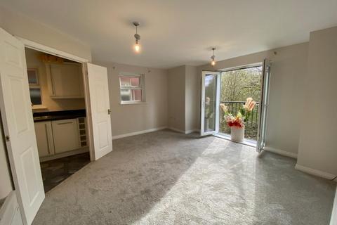 2 bedroom apartment for sale, Stonemere Drive, Radcliffe, Manchester
