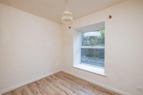 2 bedroom flat for sale - Redland Road, Redland