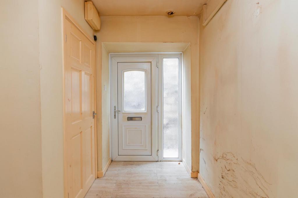 DAORDNALDER131 FG - Hallway B.jpg