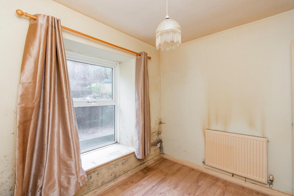 DAORDNALDER131 FG - Bedroom B.jpg