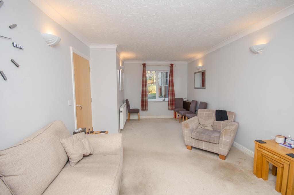 Pinkers Mead, Emersons Green, Bristol, BS16 7JA 2 bed apartment for