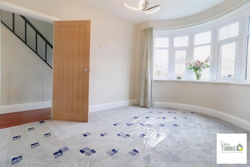 Milton Road, Sneyd Green, StokeOnTrent 3 bed semidetached house £