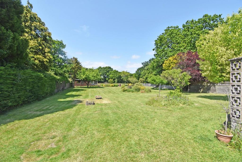 Forstal Road, Egerton, Ashford 4 bed detached bungalow for sale £595,000