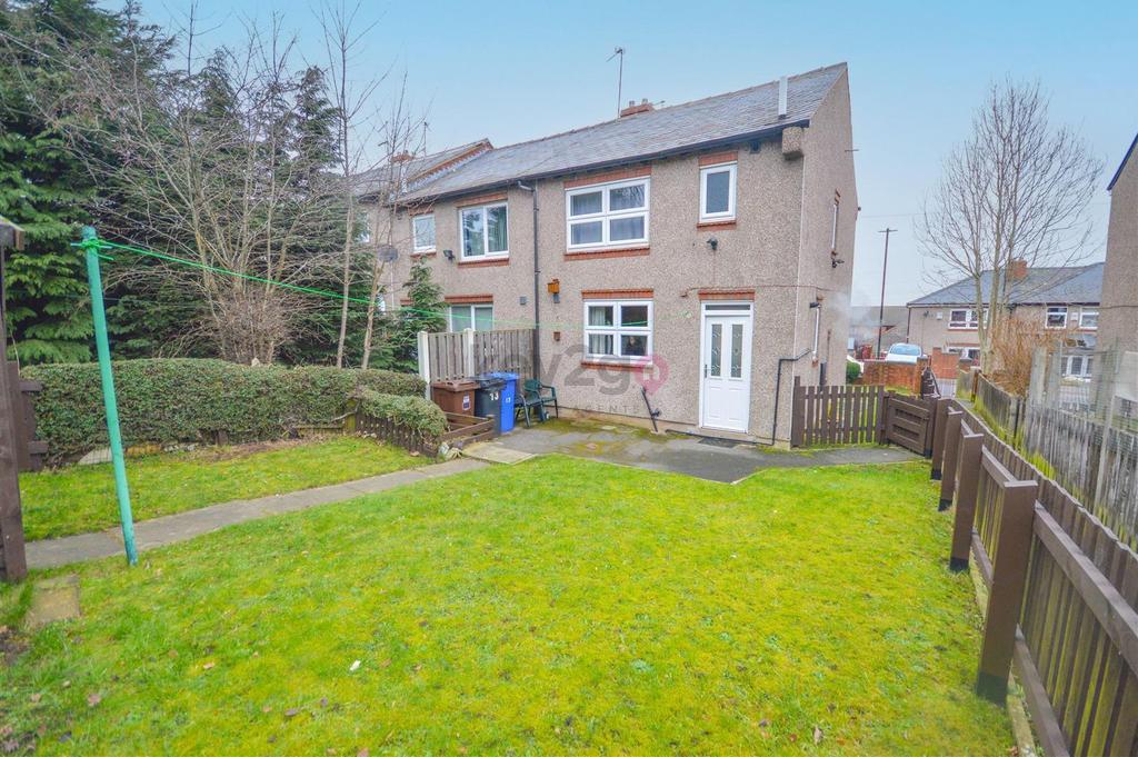 Leonard Close, Sheffield, S2 2 bed end of terrace house for sale £120,000