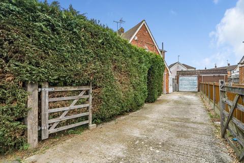 30 Cleves Way, Ashford, TN23 5DE