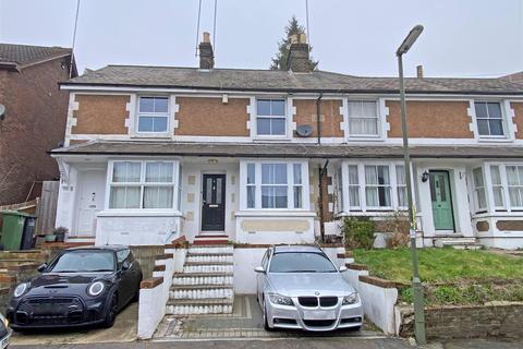 2 bedroom terraced house for sale - Garlands Road, Redhill