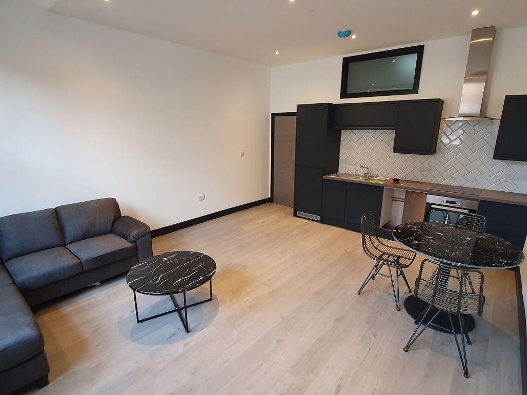 Market Street, Stourbridge 1 bed flat £695 pcm (£160 pw)