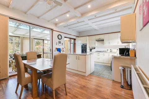 50 Manor Drive, Epsom, KT19 0ET