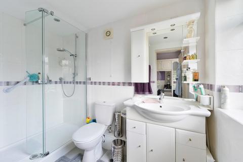 50 Manor Drive, Epsom, KT19 0ET
