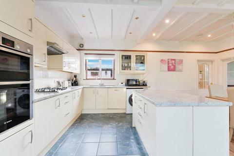 50 Manor Drive, Epsom, KT19 0ET