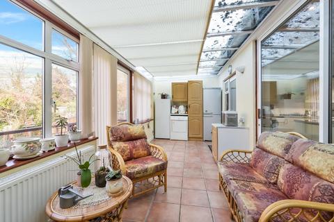 50 Manor Drive, Epsom, KT19 0ET