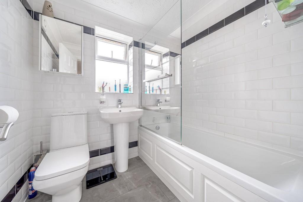 Modern bathroom