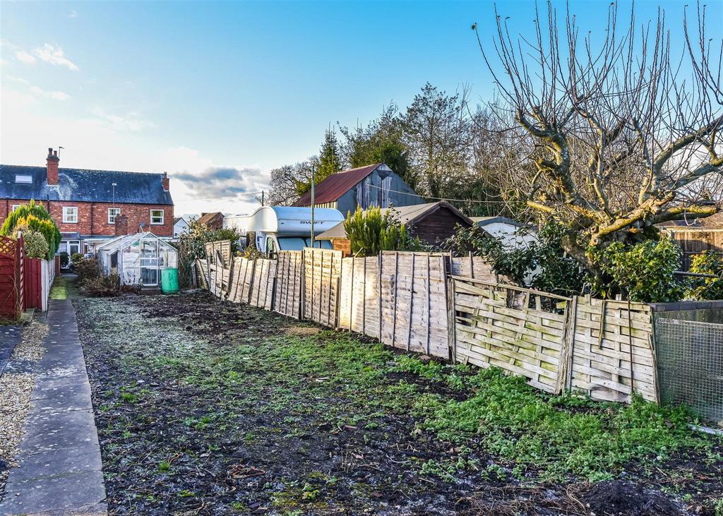 2 Shaw Lane, Albrighton, Wolverhampton 3 bed terraced house £219,950