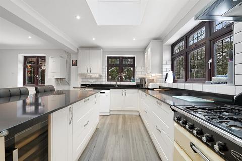4 Blunts Hall Drive, Witham, CM8 1LZ