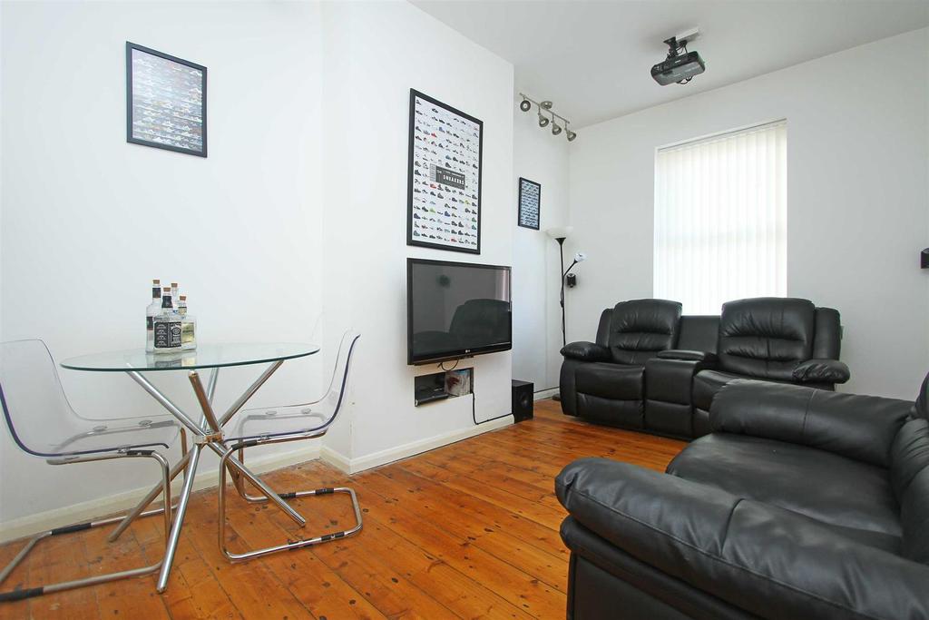 Jackson Street, North Shields 4 bed terraced house £235,000