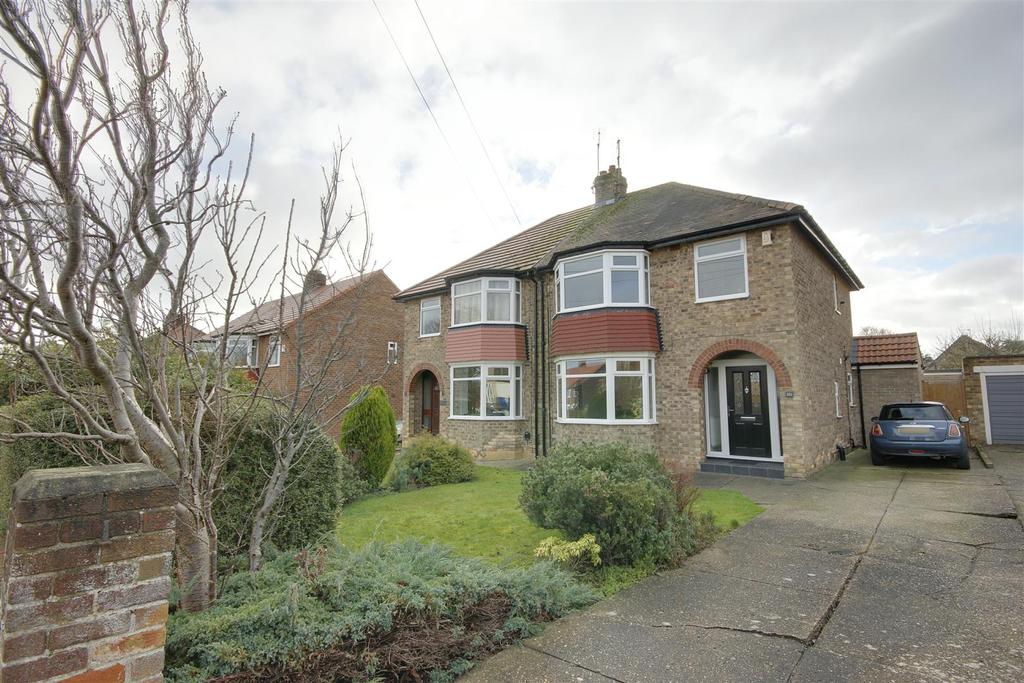 Fairfield Avenue, Kirk Ella 3 bed semidetached house £310,000