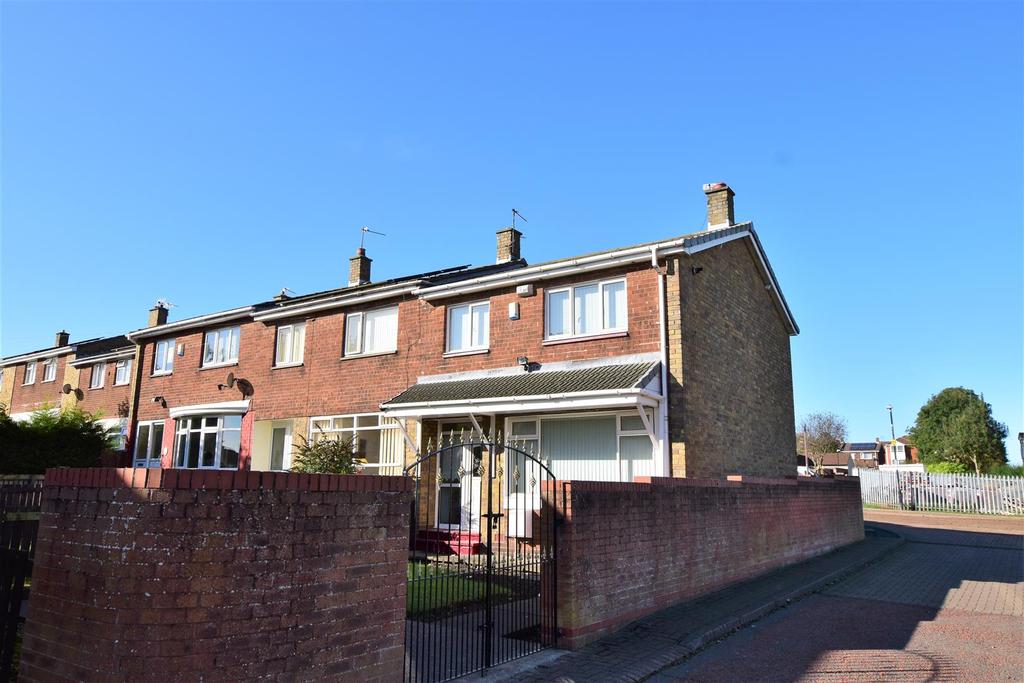 Kingsclere Square, Downhill, Sunderland 3 bed terraced house £595 pcm