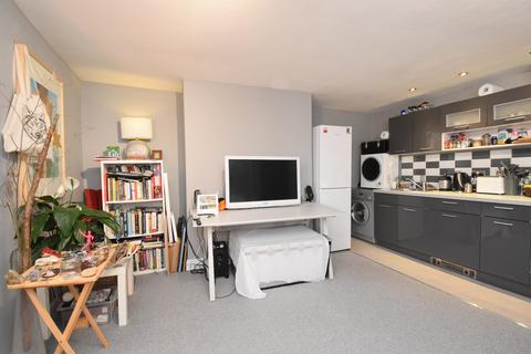 2 bedroom apartment for sale - Wincanton, Somerset, BA9