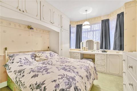 3 bedroom bungalow for sale, The Ridge, Twickenham, TW2