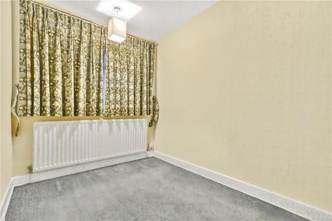 25 The Ridge, Twickenham, TW2 7NL