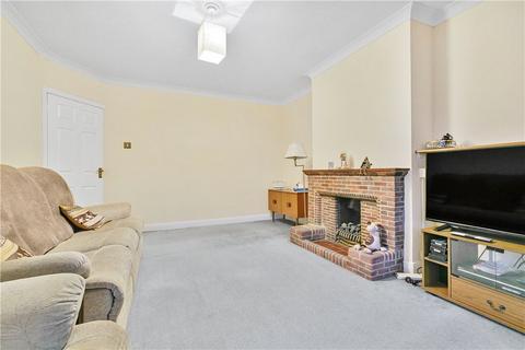 25 The Ridge, Twickenham, TW2 7NL