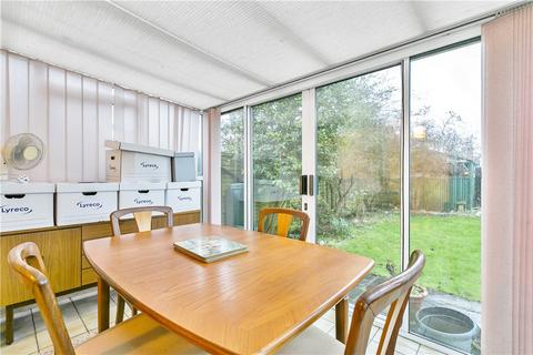 25 The Ridge, Twickenham, TW2 7NL