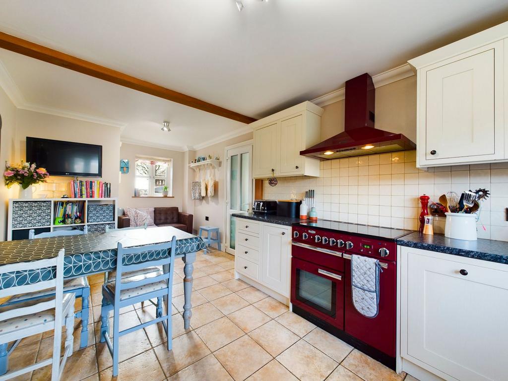 Kitchen / breakfast room