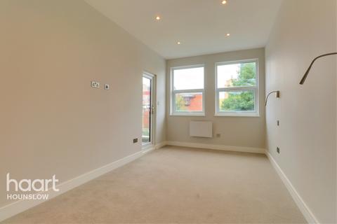 1 bedroom block of apartments for sale - Prince Regent Road, Hounslow