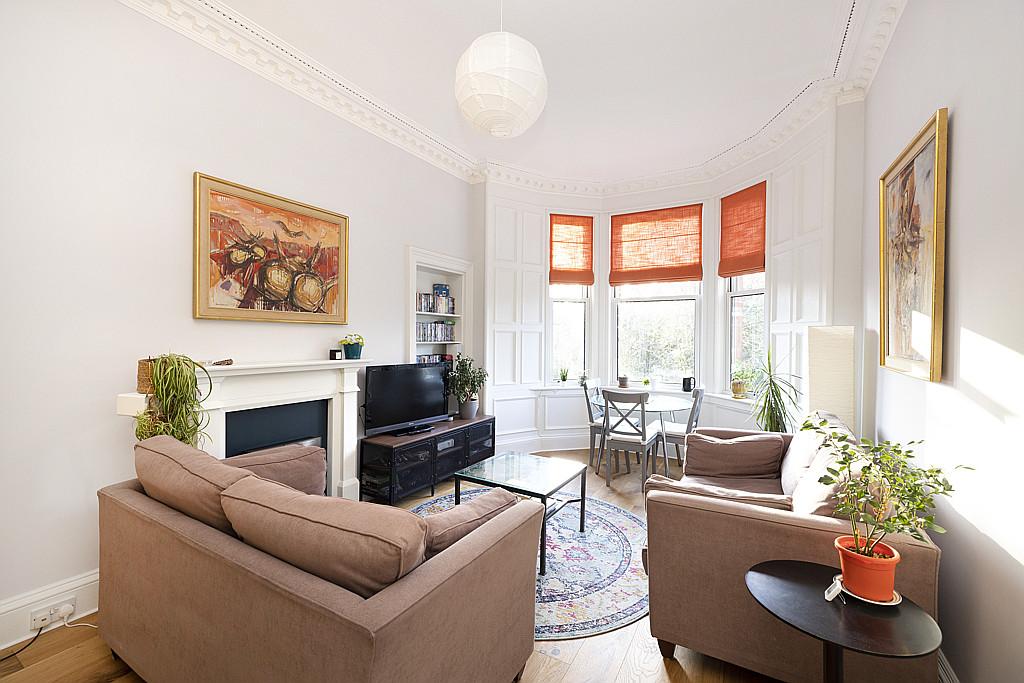 Sitting/Dining Room