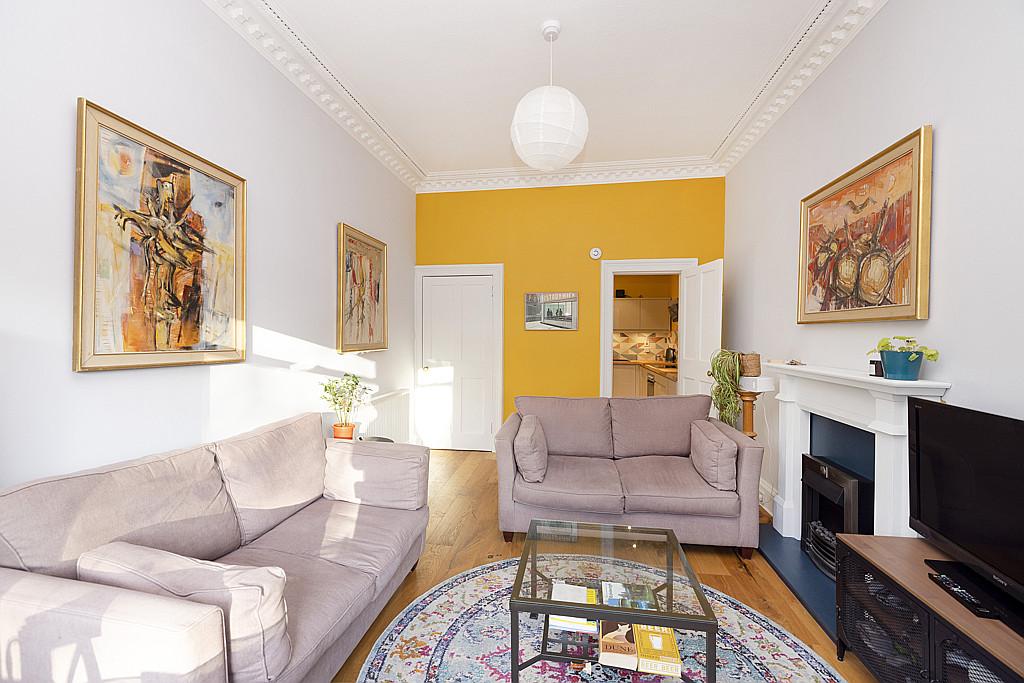 Sitting/Dining Room