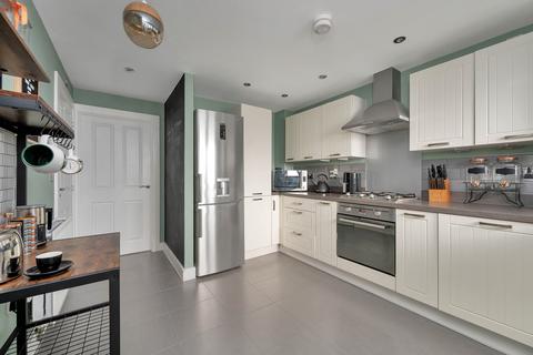 91 Manor Drive, Peterborough, PE4 7AR