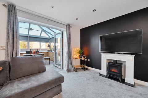 91 Manor Drive, Peterborough, PE4 7AR