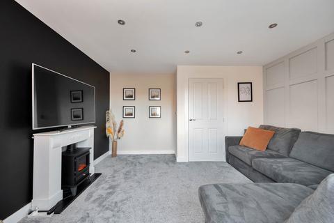 91 Manor Drive, Peterborough, PE4 7AR