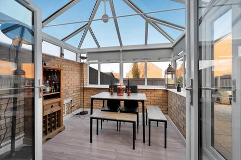 91 Manor Drive, Peterborough, PE4 7AR