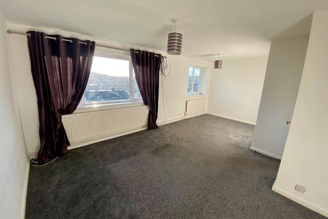 3 bedroom flat for sale, Valley View, Baildon, Shipley, West Yorkshire, UK, BD17
