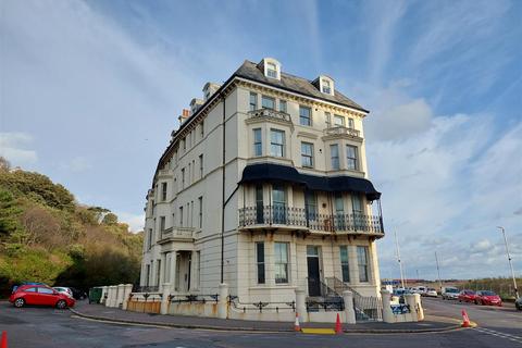 1 bedroom flat for sale - Victoria House, 15 Marine Crescent, Folkestone