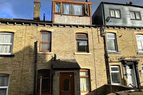 2 bedroom terraced house to rent, Buxton Street, Lee Mount, Halifax, HX3