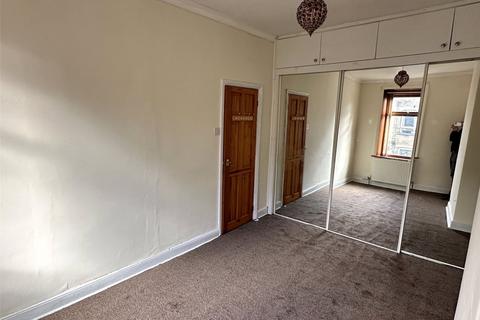 2 bedroom terraced house to rent, Buxton Street, Lee Mount, Halifax, HX3