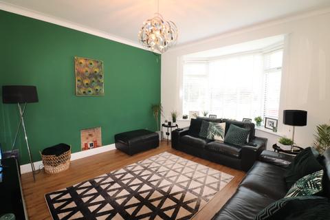 3 bedroom terraced house for sale - Kingshill Drive, Kings Park, Glasgow, G44